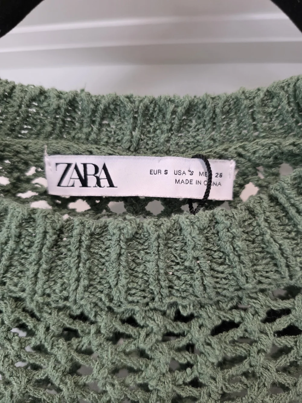 Zara Green Open-Knit Cropped Sweater Top - Picture 2 of 3